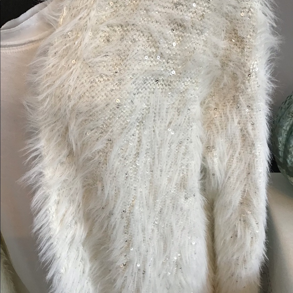 Eyelash Sparkle Sweater NWT - Picture 5 of 7